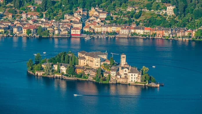 Visiter le lac d'Orta en Italie : escapades et conseils pratiques