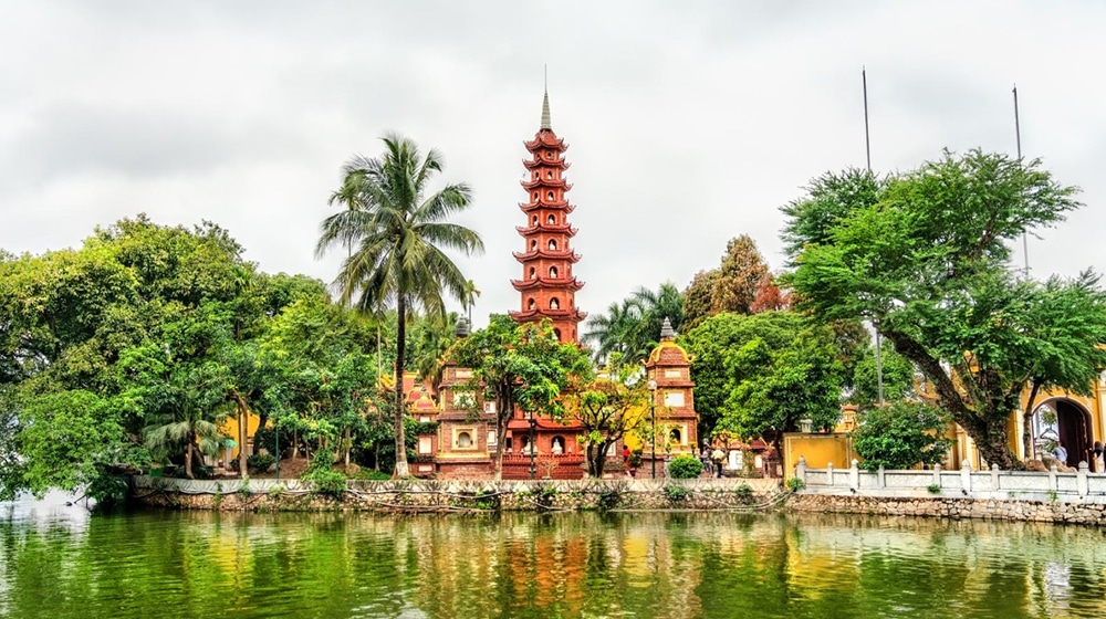 Tran quoc pagoda Hanoi